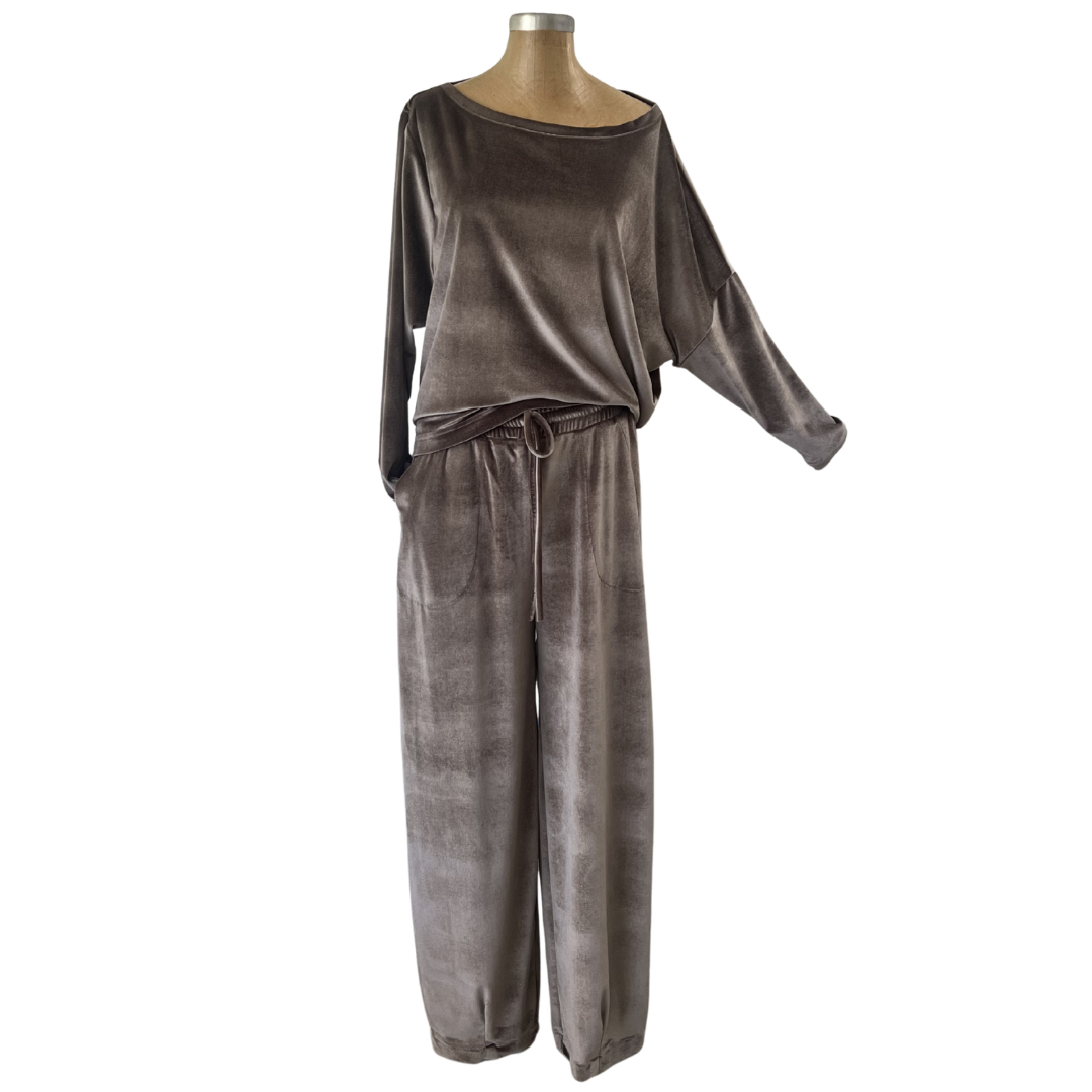 Velour Schloemphie Lounge Top Oyster